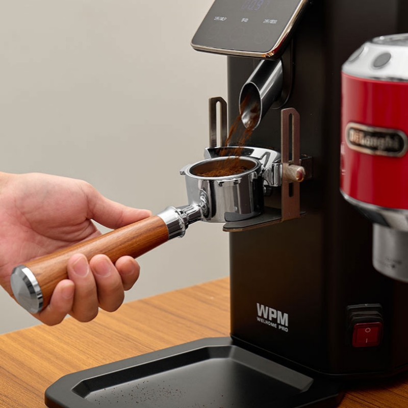 Portafilter 51mm Bez Dna, Kosz – Delonghi Espresso Dedica 685 recenzja i cena