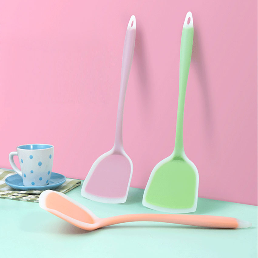 Silikonowe naczynia kuchenne Z – Okonomiyaki Spatula recenzja i cena